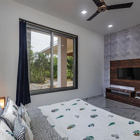 Saffronstays Odyssey, Karjat - 10 Acres Pet-Friendly Estate With Swimming Pool Chinchavli Exterior foto
