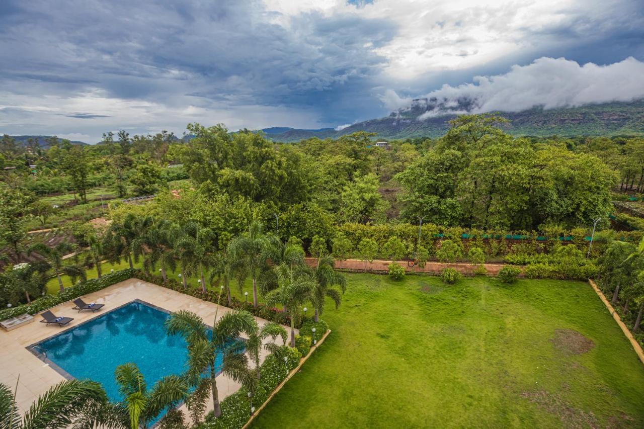 Saffronstays Odyssey, Karjat - 10 Acres Pet-Friendly Estate With Swimming Pool Chinchavli Exterior foto